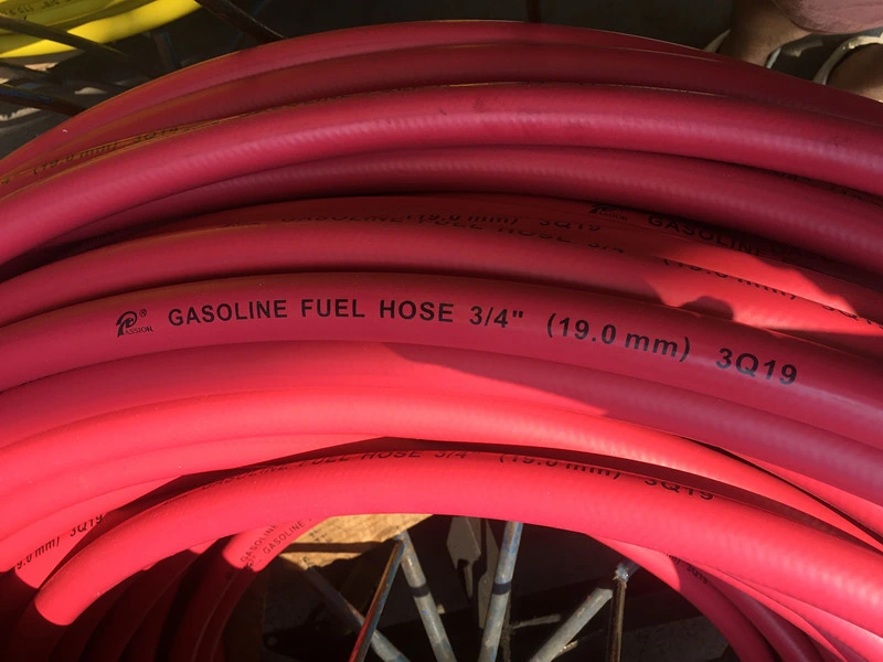 Flexible Gasoline Hose with Braided Fiber Reinforcement and One Way Steel Wire